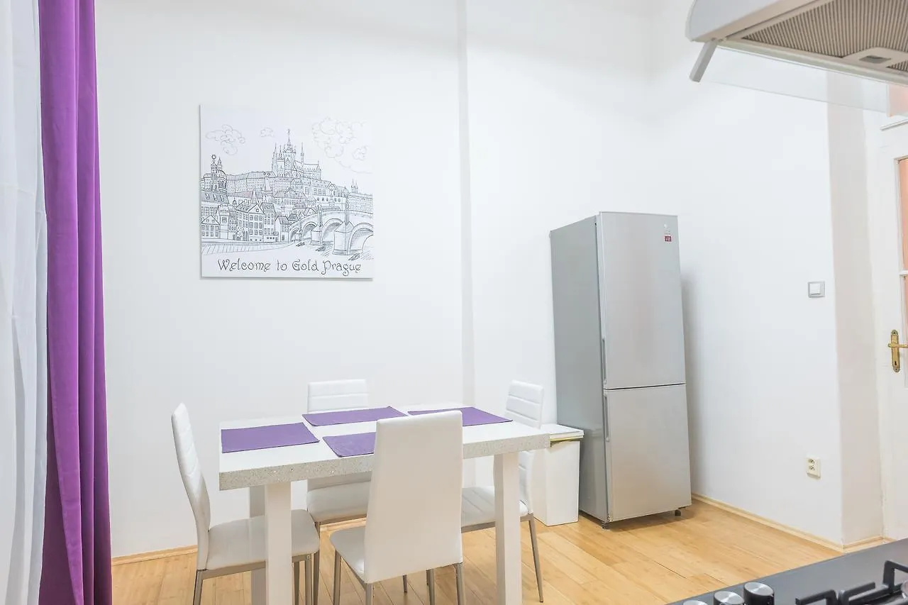 Apartments Resslova By The Dancing House Praga