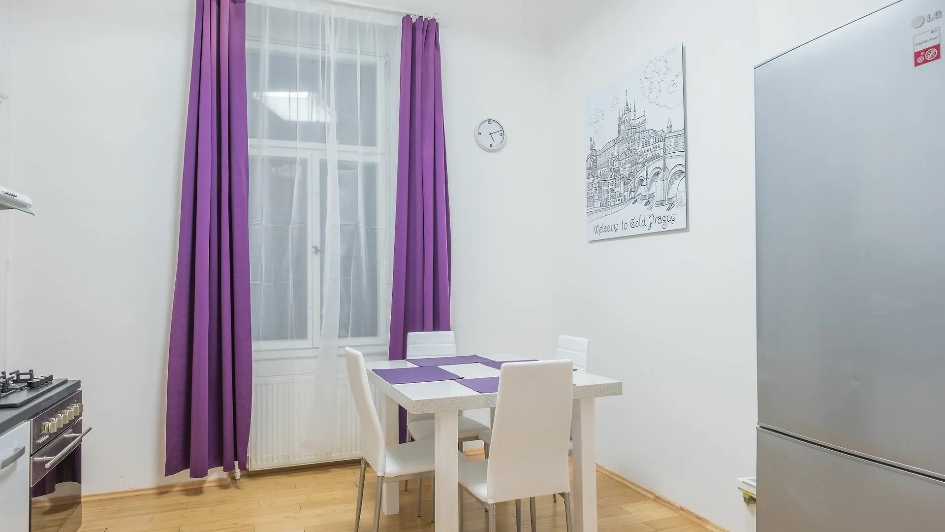 Apartments Resslova By The Dancing House Praga 0*,