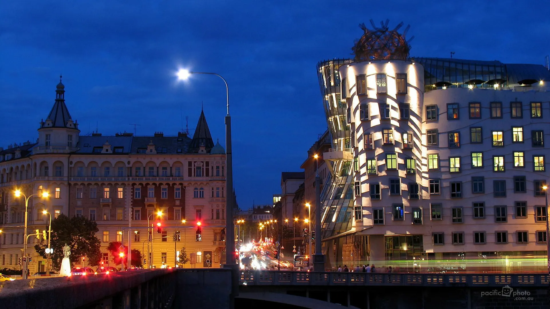 Apartments Resslova By The Dancing House Praga